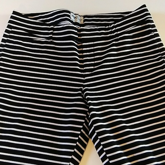 Old Navy Pants - Old Navy Stripped Capris